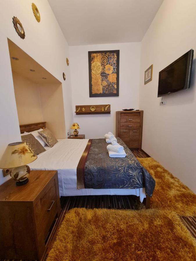 City Home Bucarest Extérieur photo